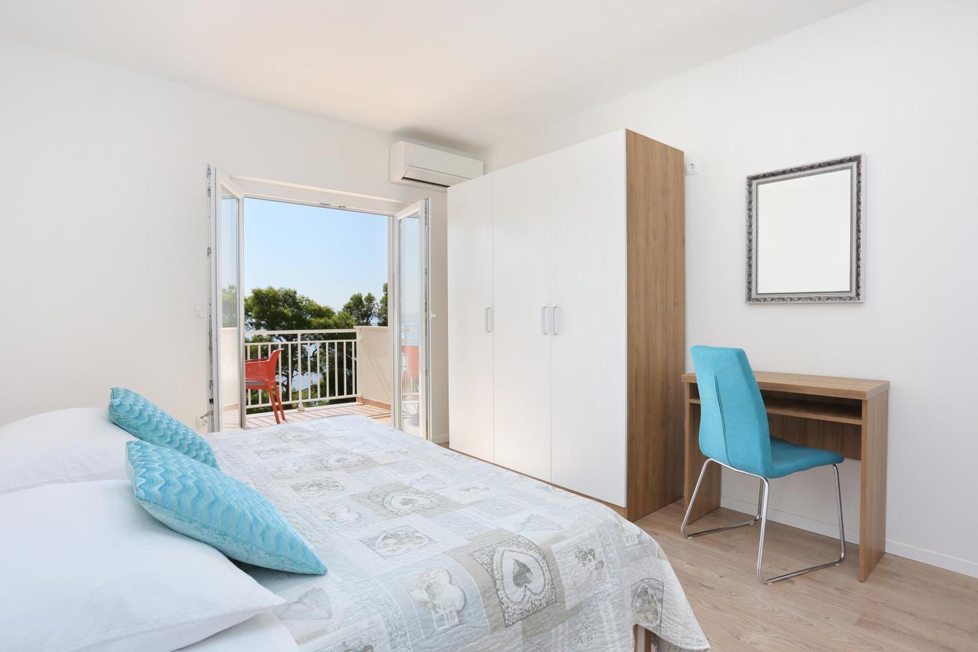 Apartments By The Sea Brela, Makarska - 6688 Pokoj fotografie