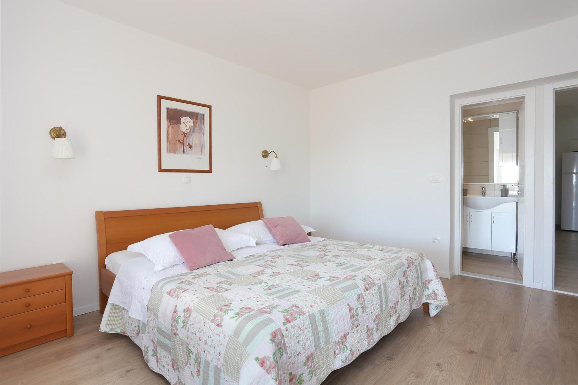 Apartments By The Sea Brela, Makarska - 6688 Pokoj fotografie